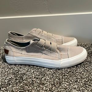 Womens blowfish slip on size 7 worn once